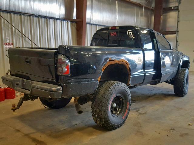 1B7GG22N5YS508799 - 2000 DODGE DAKOTA BLACK photo 4