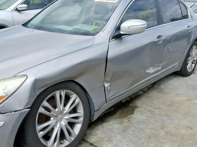 KMHGC46F49U060020 - 2009 HYUNDAI GENESIS 4. SILVER photo 9