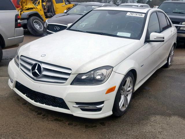 WDDGF4HB2CR211099 - 2012 MERCEDES-BENZ C 250 WHITE photo 2