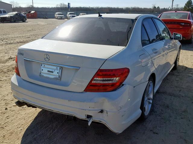 WDDGF4HB2CR211099 - 2012 MERCEDES-BENZ C 250 WHITE photo 4