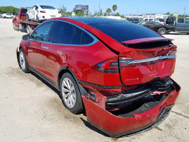 5YJXCDE29HF044941 - 2017 TESLA MODEL X RED photo 3