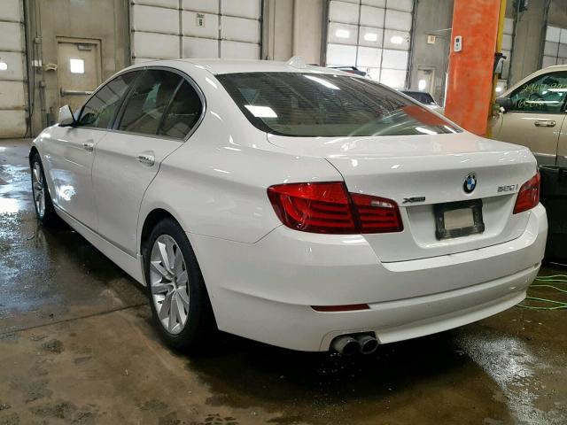 WBAXH5C58DD107322 - 2013 BMW 528 XI WHITE photo 3