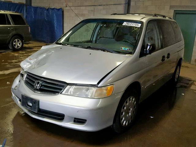 2HKRL18532H581018 - 2002 HONDA ODYSSEY LX SILVER photo 2