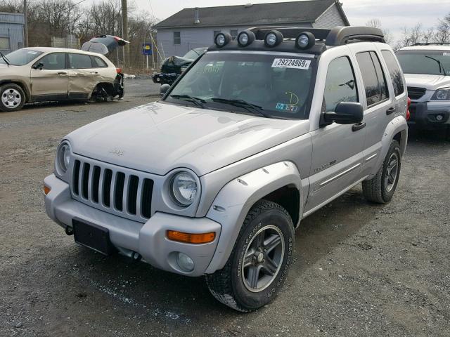 1J4GL38K63W701652 - 2003 JEEP LIBERTY RE SILVER photo 2