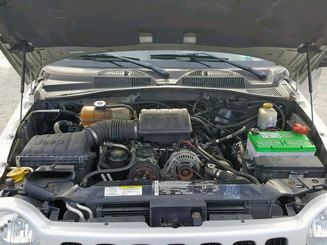 1J4GL38K63W701652 - 2003 JEEP LIBERTY RE SILVER photo 7