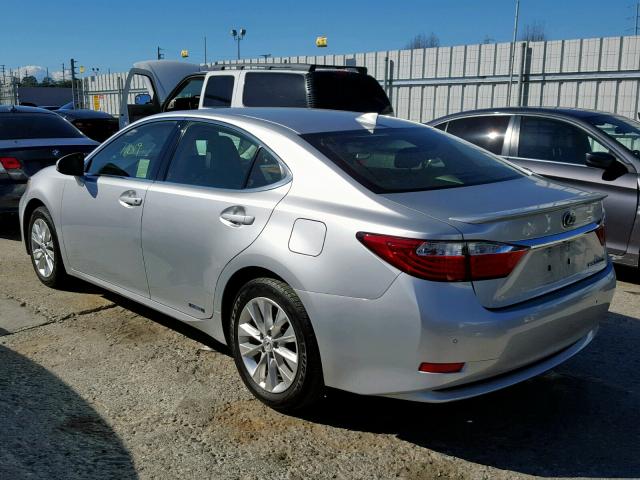 JTHBW1GG6F2079167 - 2015 LEXUS ES 300H SILVER photo 3