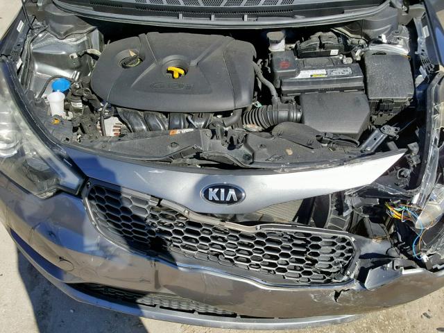 KNAFX4A81F5316176 - 2015 KIA FORTE EX GRAY photo 7