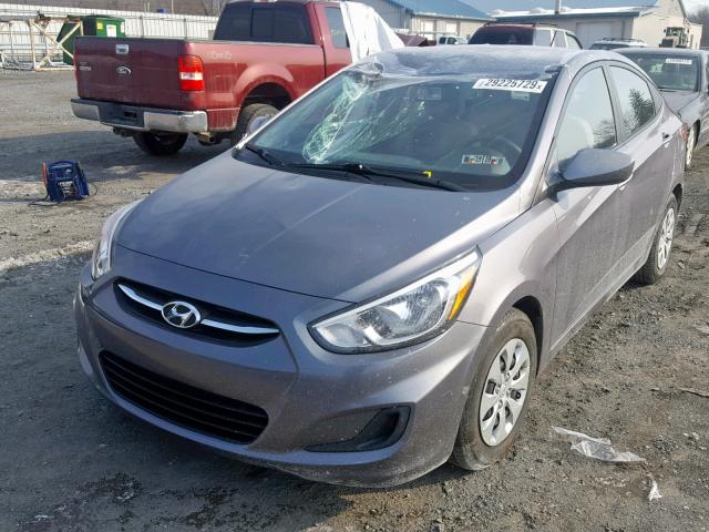 KMHCT4AE1GU955300 - 2016 HYUNDAI ACCENT SE GRAY photo 2