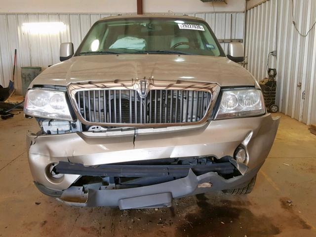 5LMEU68H04ZJ07275 - 2004 LINCOLN AVIATOR 棕色 照片 9