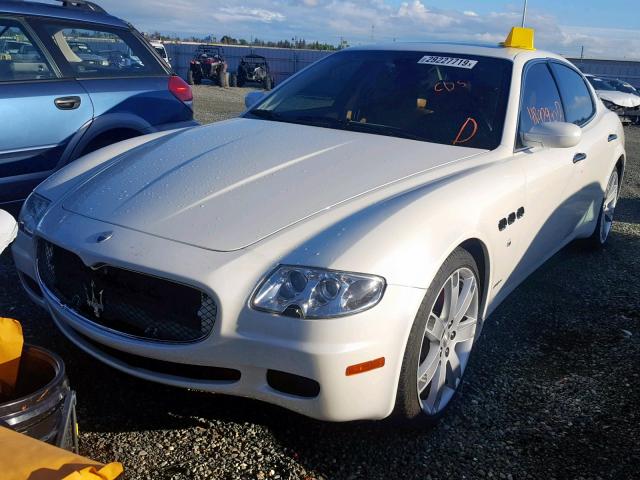 ZAMCE39A270027847 - 2007 MASERATI QUATTROPOR WHITE photo 2