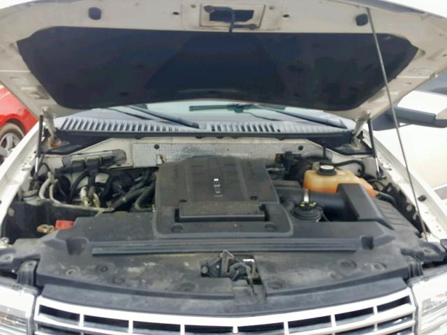 5LMFU28558LJ00804 - 2008 LINCOLN NAVIGATOR Blanc photo 7