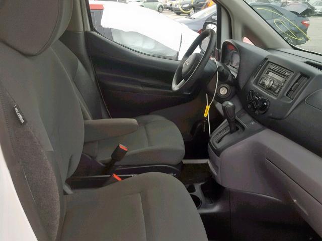 3N63M0ZN7FK734472 - 2015 CHEVROLET CITY EXPRE WHITE photo 5