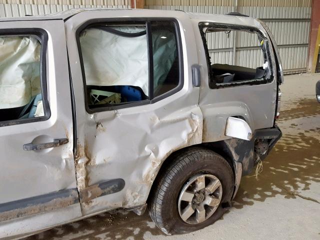 5N1AN0NW6DN823202 - 2013 NISSAN XTERRA X SILVER photo 10