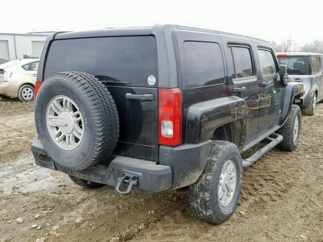 5GTEN13E088160017 - 2008 HUMMER H3 BLACK photo 4