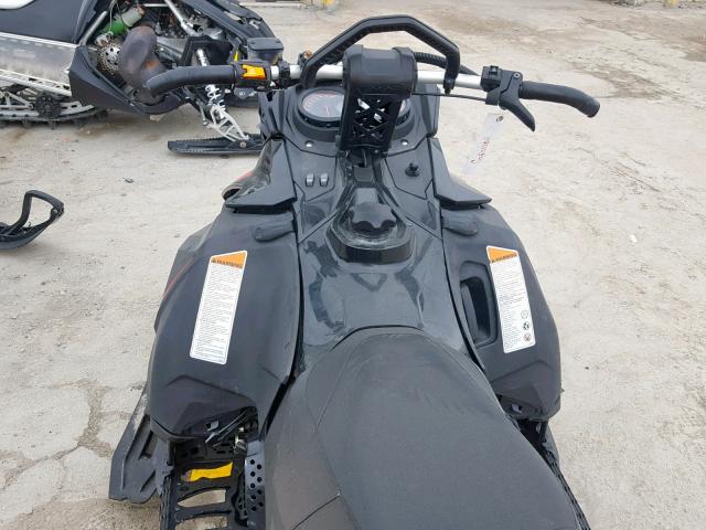 2BPSCHGC3GV000127 - 2016 SKI DOO SUMMIT SP BLACK photo 5