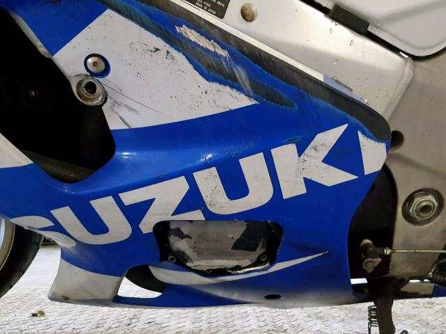 JS1GR7HA812105282 - 2001 SUZUKI GSX-R750 BLUE photo 7