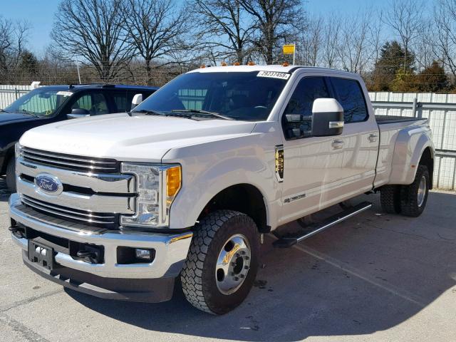 1FT8W3DT2HEB28407 - 2017 FORD F 350 WHITE photo 2