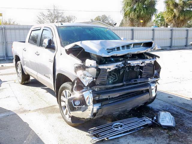 5TFHW5F14HX625261 - 2017 TOYOTA TUNDRA CRE SILVER photo 1