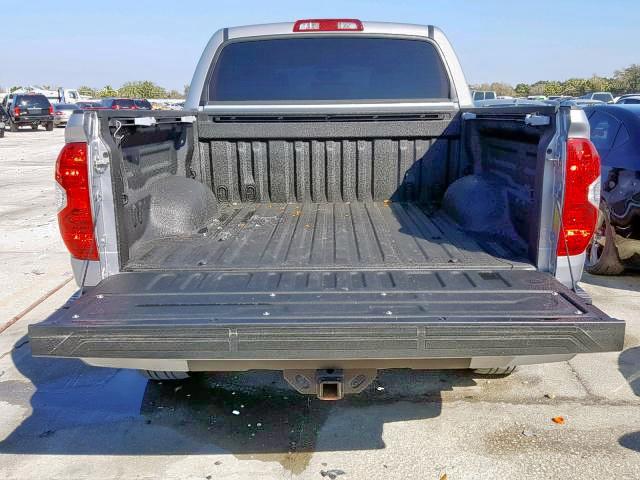 5TFHW5F14HX625261 - 2017 TOYOTA TUNDRA CRE SILVER photo 9