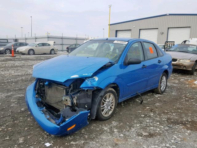 1FAFP34N77W188722 - 2007 FORD FOCUS ZX4 BLUE photo 2