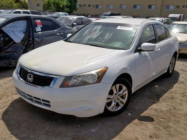 1HGCP26479A189639 - 2009 HONDA ACCORD LXP WHITE photo 2