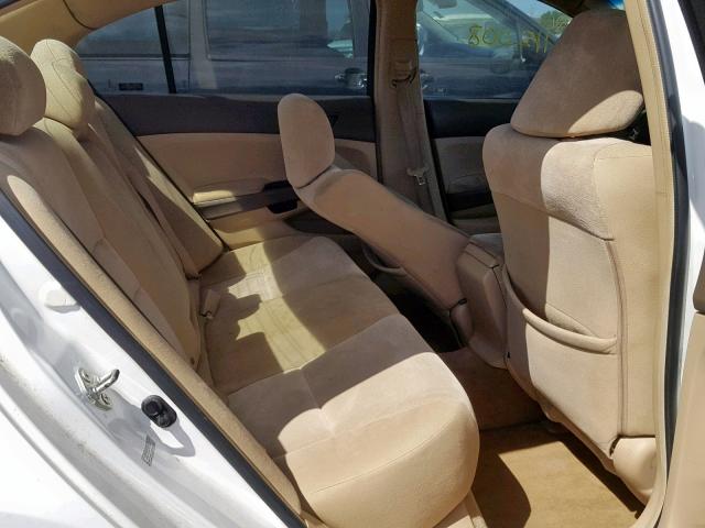 1HGCP26479A189639 - 2009 HONDA ACCORD LXP WHITE photo 6