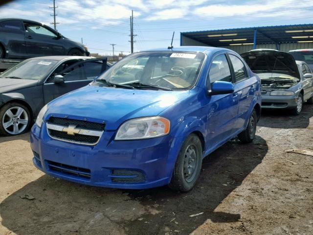 KL1TD5DE8AB110151 - 2010 CHEVROLET AVEO LS BLUE photo 2