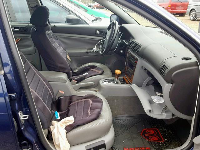 WVWRH63B11P267799 - 2001 VOLKSWAGEN PASSAT GLX 蓝色 照片 5