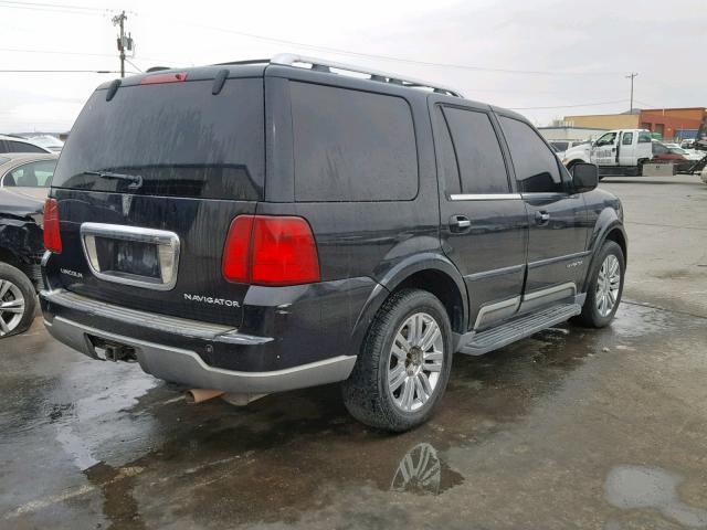 5LMFU27R23LJ10557 - 2003 LINCOLN NAVIGATOR BLACK photo 4
