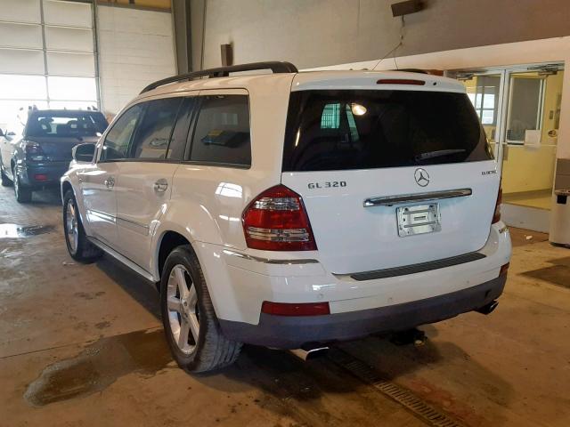 4JGBF25E59A468980 - 2009 MERCEDES-BENZ GL WHITE photo 3