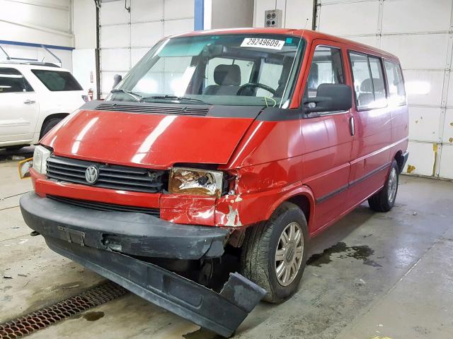 WV2MC0700PH050506 - 1993 VOLKSWAGEN EUROVAN MV RED photo 2