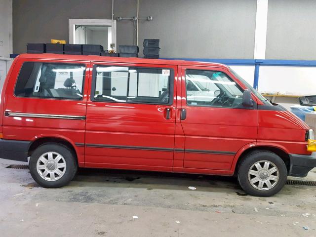 WV2MC0700PH050506 - 1993 VOLKSWAGEN EUROVAN MV RED photo 9