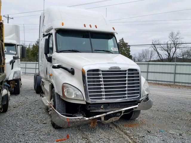 1FUJGLDV6DSBT0636 - 2013 FREIGHTLINER CASCADIA 1 WHITE photo 1