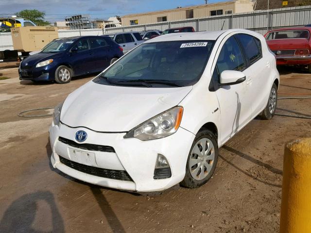 JTDKDTB36E1563660 - 2014 TOYOTA PRIUS C WHITE photo 2