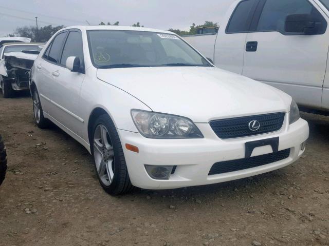 JTHBD192250099367 - 2005 LEXUS IS 300 WHITE photo 1