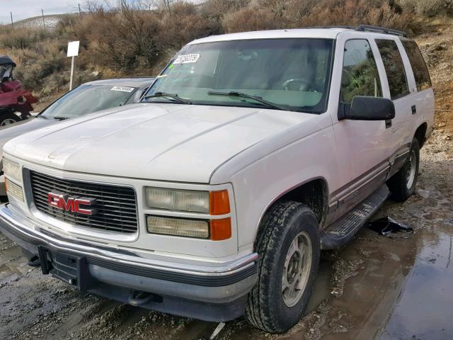 1GKEK13R2XJ784822 - 1999 GMC DENALI WHITE photo 2