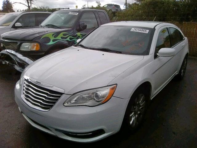 1C3CCBABXEN204576 - 2014 CHRYSLER 200 LX WHITE photo 2