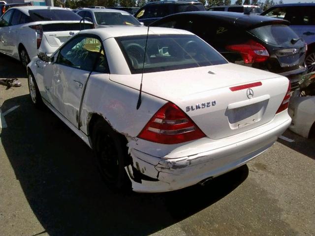 WDBKK65F23F285092 - 2003 MERCEDES-BENZ SLK 320 WHITE photo 3