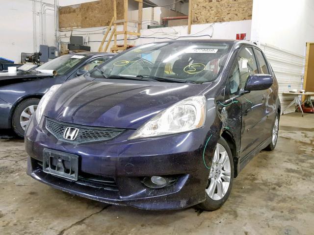 JHMGE8H42AC017905 - 2010 HONDA FIT SPORT PURPLE photo 2