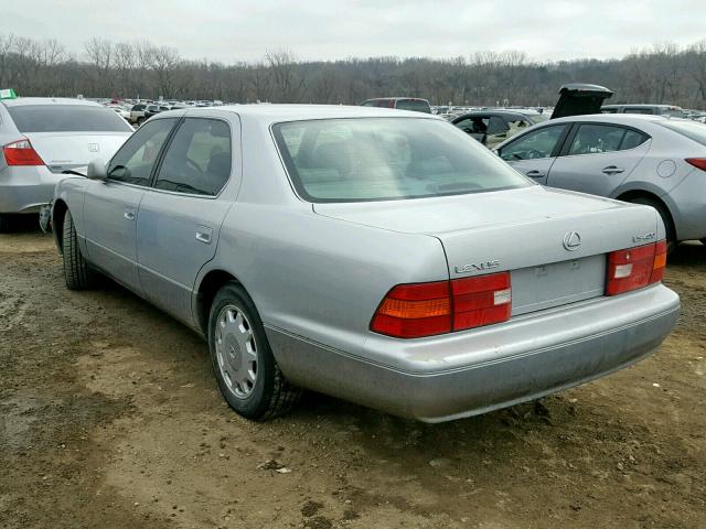 JT8BH28F7W0128474 - 1998 LEXUS LS 400 SILVER photo 3