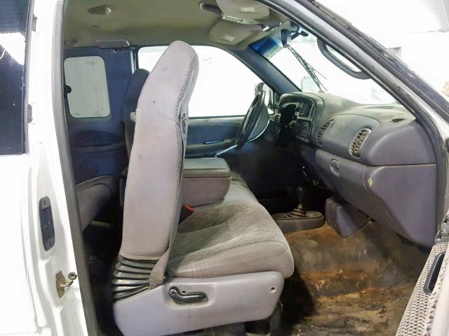 1B7KF23611J571950 - 2001 DODGE RAM 2500 WHITE photo 5