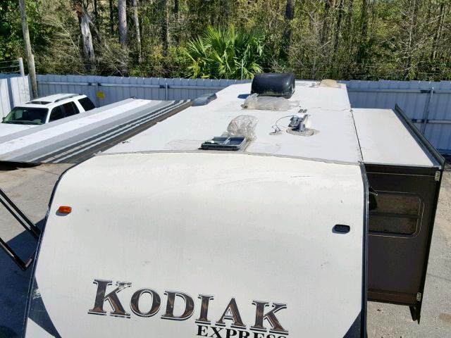 4YDT25524GJ971356 - 2016 KEYSTONE KODIAK TWO TONE photo 9