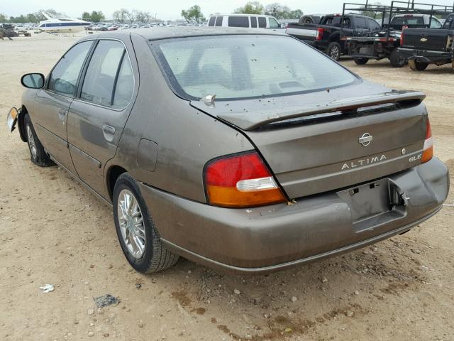 1N4DL01D8XC139298 - 1999 NISSAN ALTIMA XE BROWN photo 3