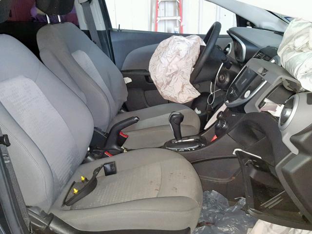 1G1JB5SH5H4165778 - 2017 CHEVROLET SONIC LS CHARCOAL photo 5