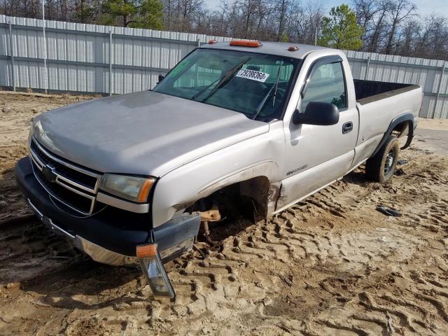 1GCHC24U26E279935 - 2006 CHEVROLET SILVERADO C2500 HEAVY DUTY  photo 2