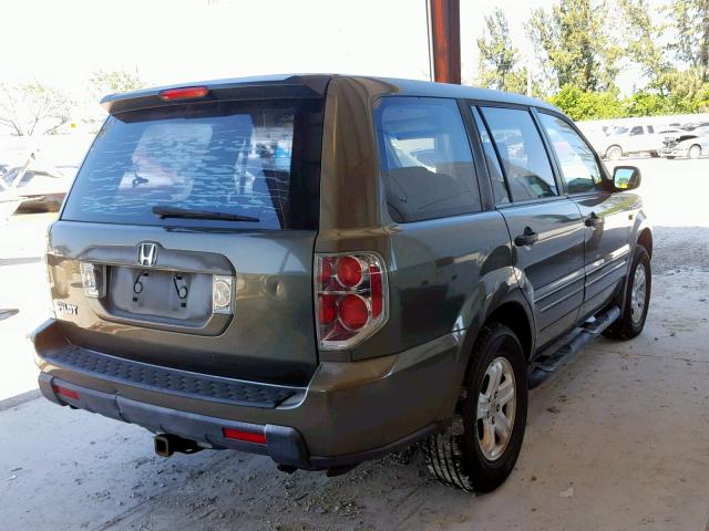 5FNYF28106B034802 - 2006 HONDA PILOT LX GREEN photo 4