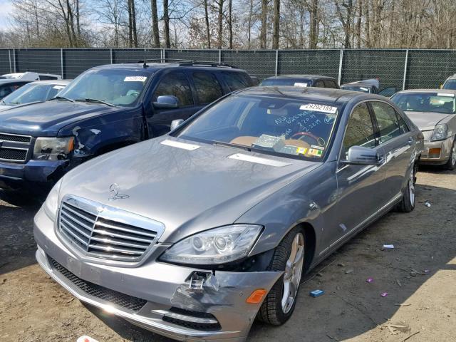 WDDNG9EBXDA505226 - 2013 MERCEDES-BENZ S550 SILVER photo 2