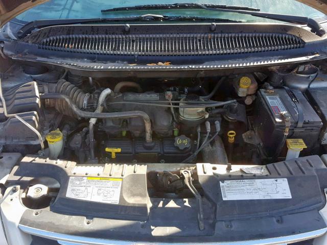 2C4GP44R35R566841 - 2005 CHRYSLER TOWN & COU BEIGE photo 7