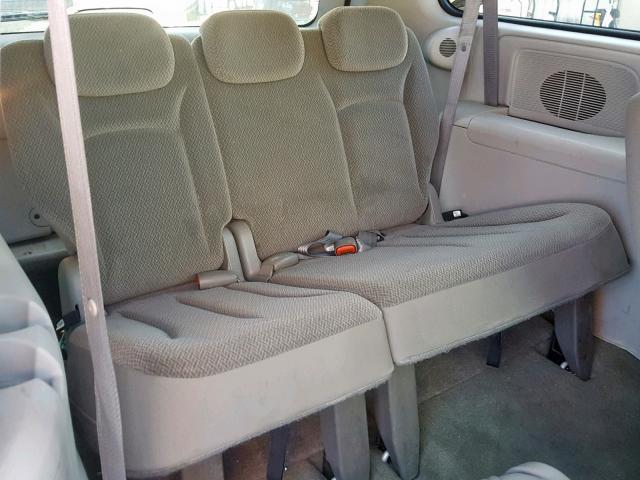 2C4GP44R35R566841 - 2005 CHRYSLER TOWN & COU BEIGE photo 9