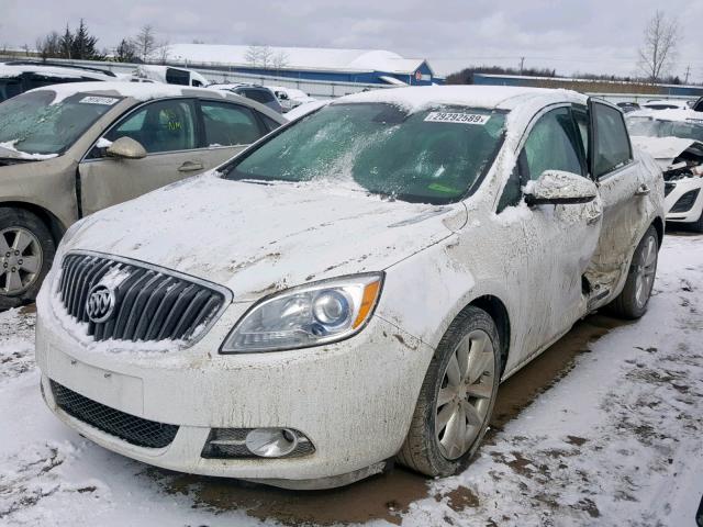 1G4PR5SK0D4122772 - 2013 BUICK VERANO CON WHITE photo 2